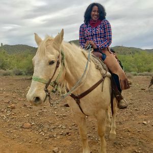 Meet your Posher, Leonie